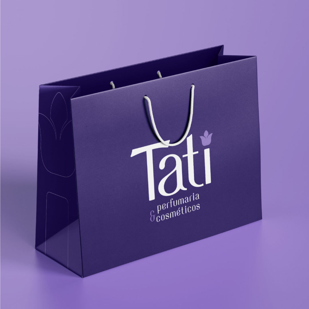 Logotipo Tati Perfumaria & Cosméticos 1